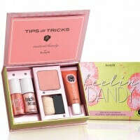 BENEFIT Набор для макияжа губ и щечек Feelin' dandy