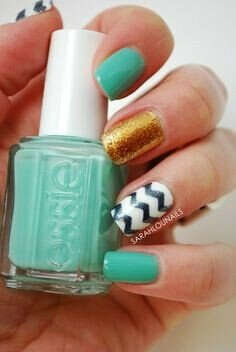 Лак ESSIE