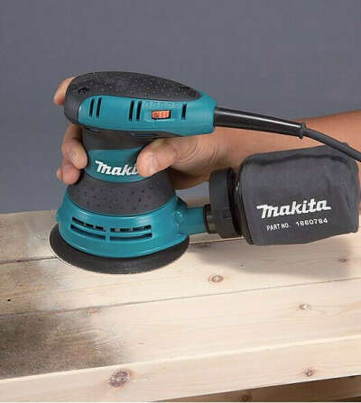 шлифовальная машина Makita BO5030