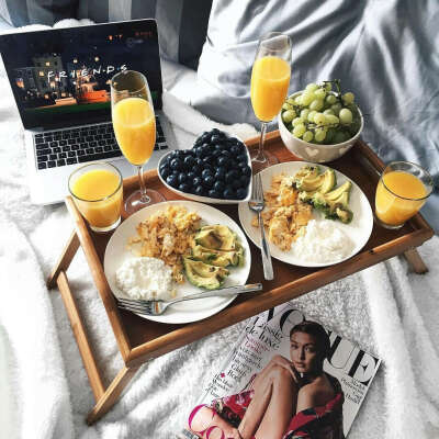 Посвятить выходные сериалам и вкусной еде