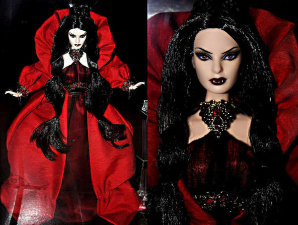 Кукла Haunted Beauty Vampire