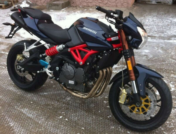 Мотоцикл STELS 600 Benelli