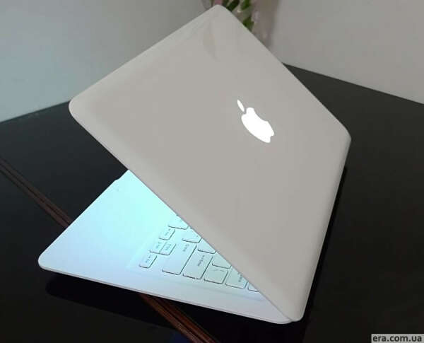 ноутбук (белый) Apple