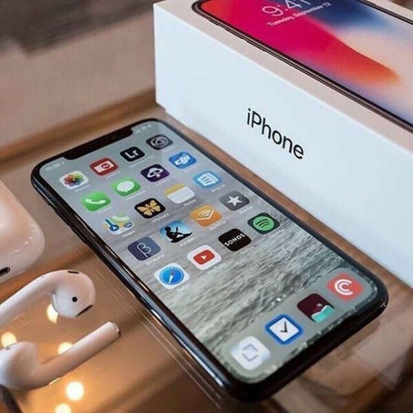 iPhone X 256ГБ