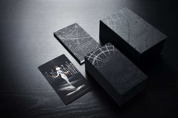 True Black Tarot