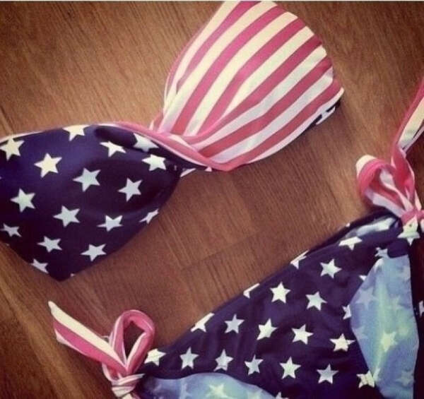 Купальник с флагом США!)