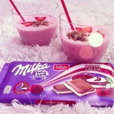 Шоколадку "Милка" :)