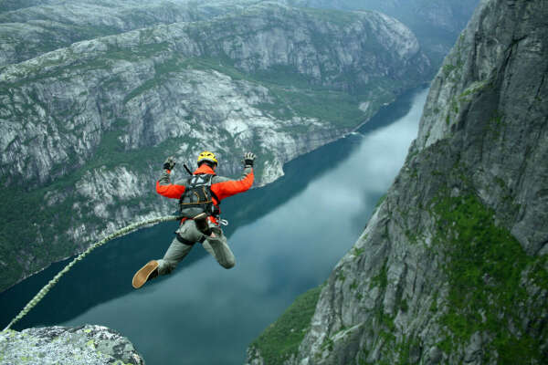 Прыгнуть с bungee