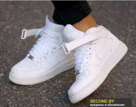 Кроссовки Nike Air Force 1 MID (белый)