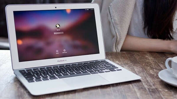 Apple MacBook Air