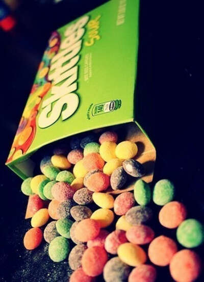 кислый skittles