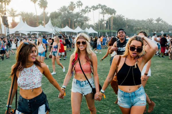Побывать хоть раз в жизни на Coachella