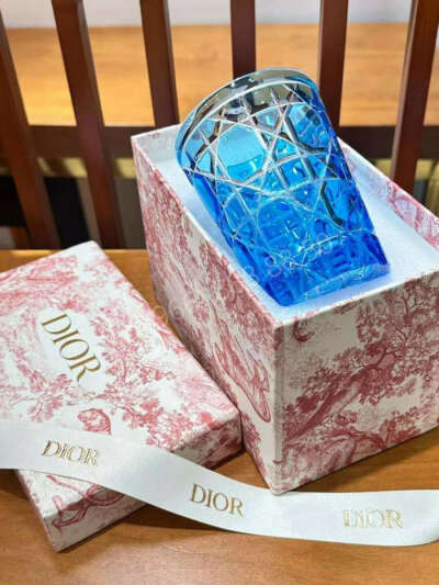 Бокалы Dior