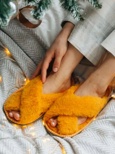 Желтые тапочки