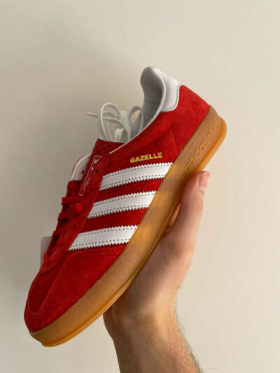 Adidas gazelle indoor красные