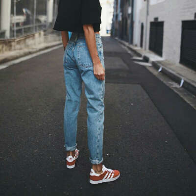 Джинсы Levis