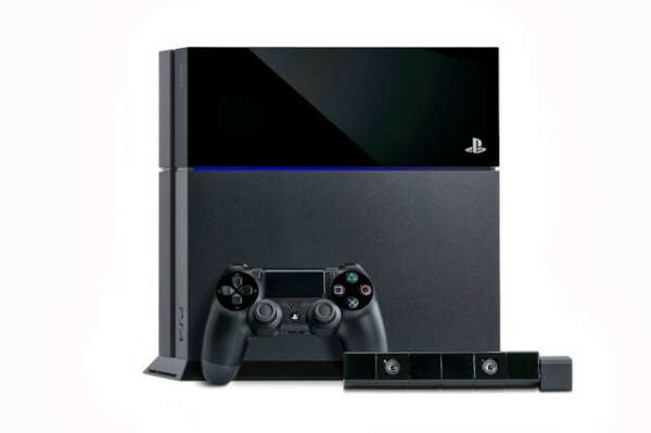 Sony PlayStation 4 с 2-мя геймпадами