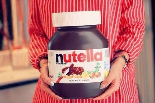 Хочу огромную банку nutella^^