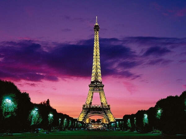 Travel to Paris