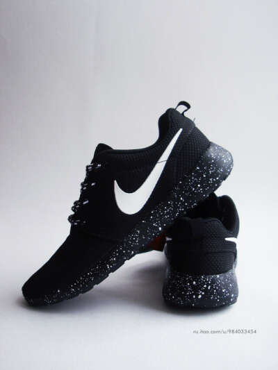 Кроссовки Nike Roshe run