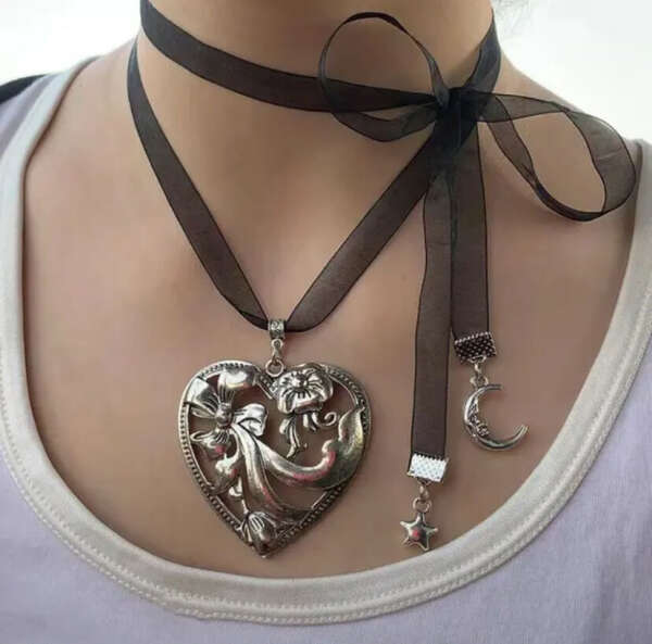 heart necklace