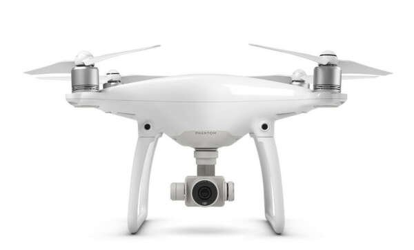 Квадрокоптер DJI Phantom 4 PRO+