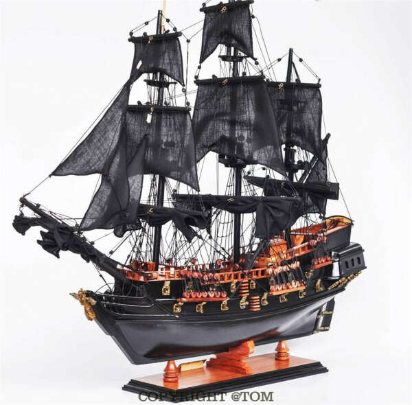 Black Pearl Pirate Ship