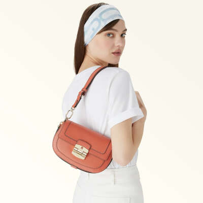 Furla Club 2