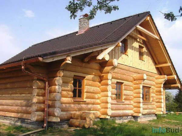 Уютный деревянный дом