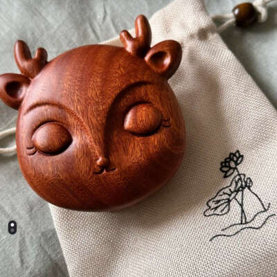 fawn hair brush