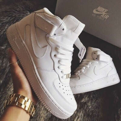 Кроссовки Nike