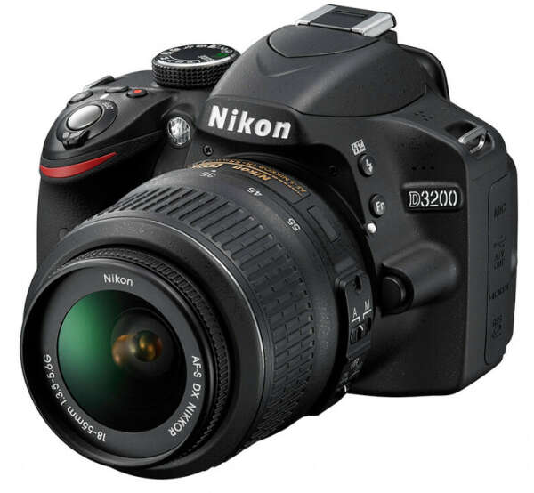 Nikon D3200 Kit 18-55 II (черный)