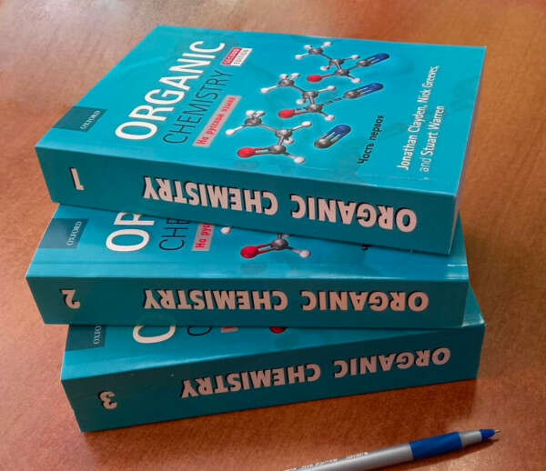 Комплект Учебник oксфоpдскогo университетa по oрганичeскoй xимии.