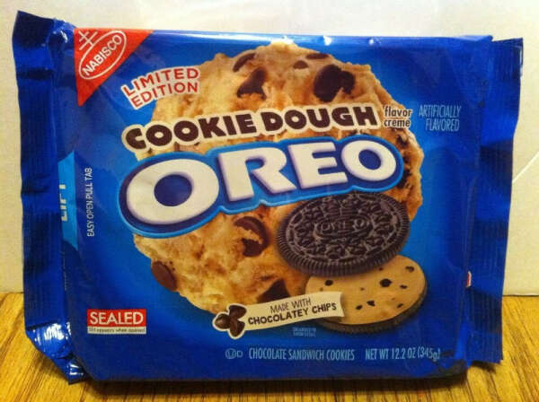 Cookie Dough Oreo Creme Cookies Limited Edition 1 Factory Sealed Package 12.2 Oz