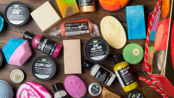 Бомбочки и маски от Lush