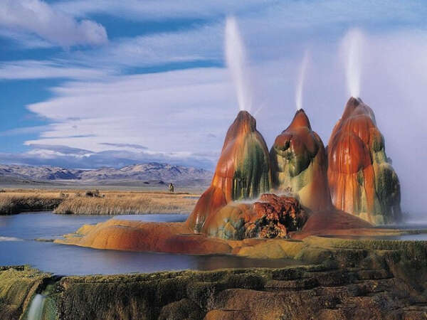 Побывать в  Yellowstone National Park