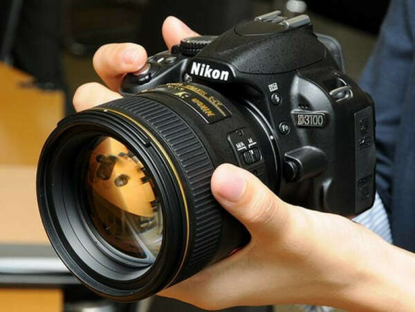 nikon d3100