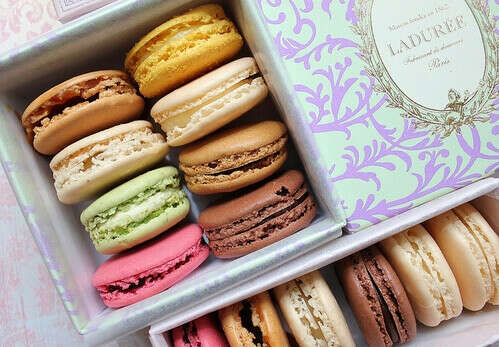 Макарон от laduree