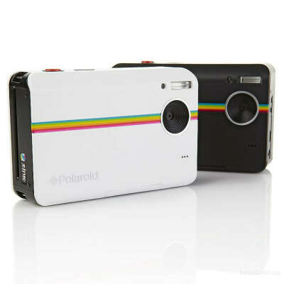 Цифровую фотокамеру Polaroid