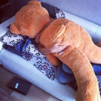 Плюшевого медведя^^