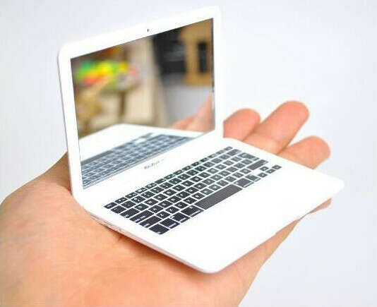 Зеркальце «MacBook Air»