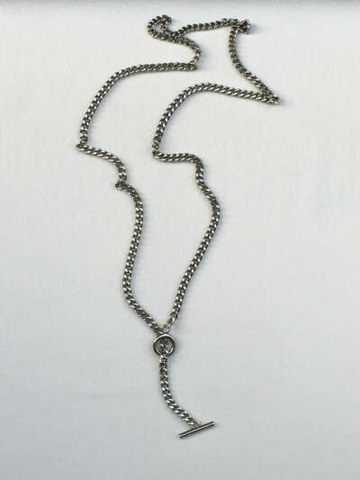 SHELL Toggle Necklace