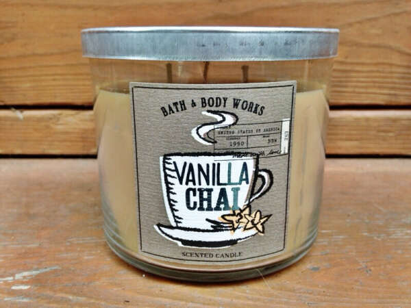 Vanilla chai candle, Bath & Body Works