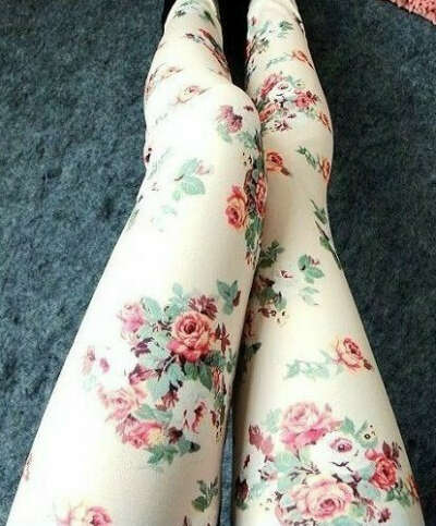 Легинсы с цветочками :33