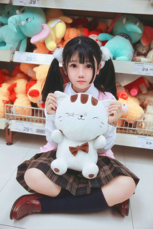 Игрушку :>