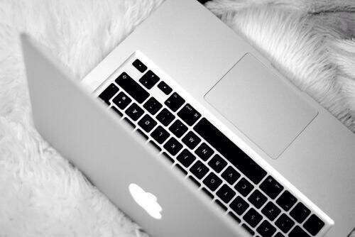 MacBook