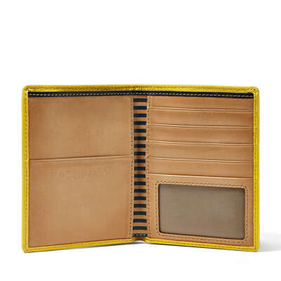 Fossil Solid Passport Case