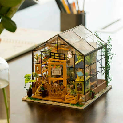 Интерьерный конструктор Robotime Cathy's Flower House 23684