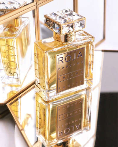 Roja Enigma