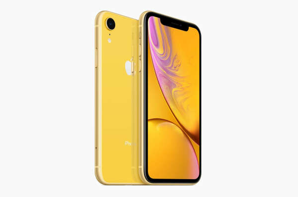 Новый iPhone XR желтого цвета